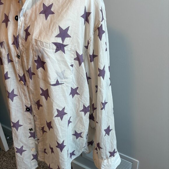 Magnolia Pearl White Long Sleeve Shirt with Purple Stars - NWOT - Picture 4 of 8